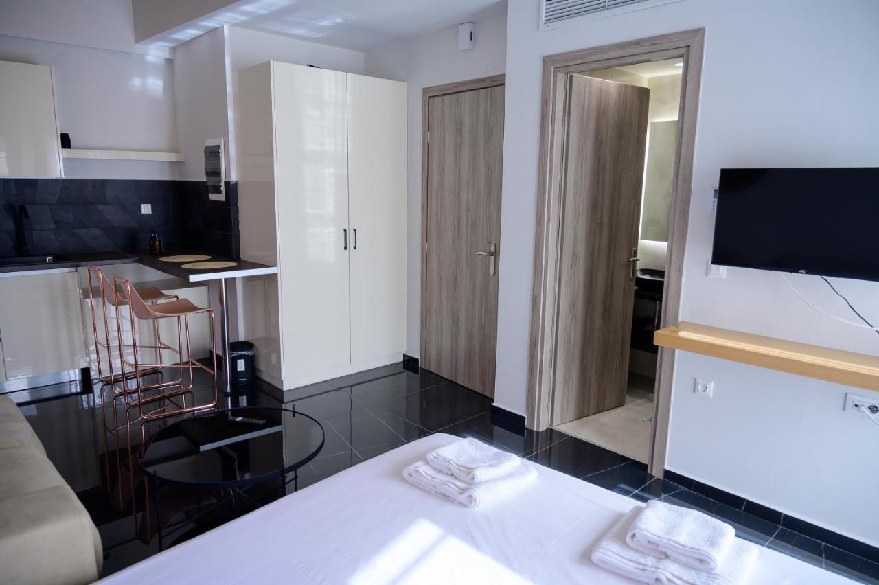 Luxury Suites By Panagiota Preveza Bagian luar foto