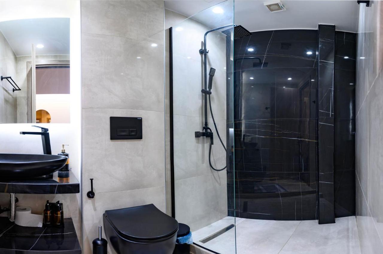 Luxury Suites By Panagiota Preveza Bagian luar foto