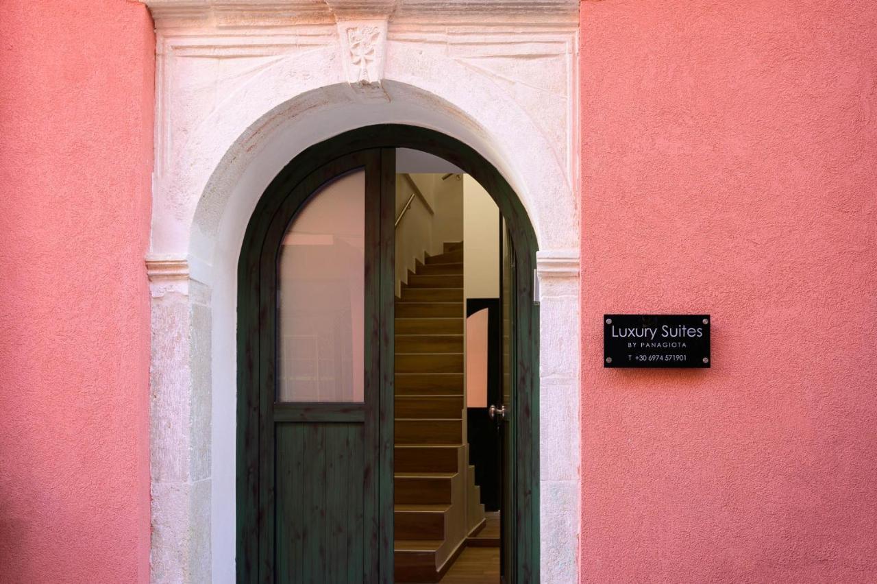Luxury Suites By Panagiota Preveza Bagian luar foto