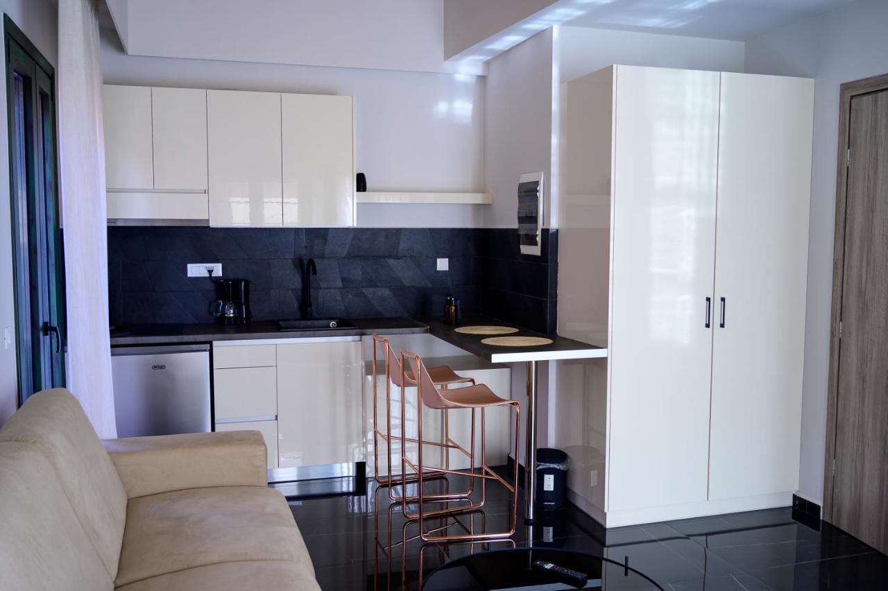 Luxury Suites By Panagiota Preveza Bagian luar foto